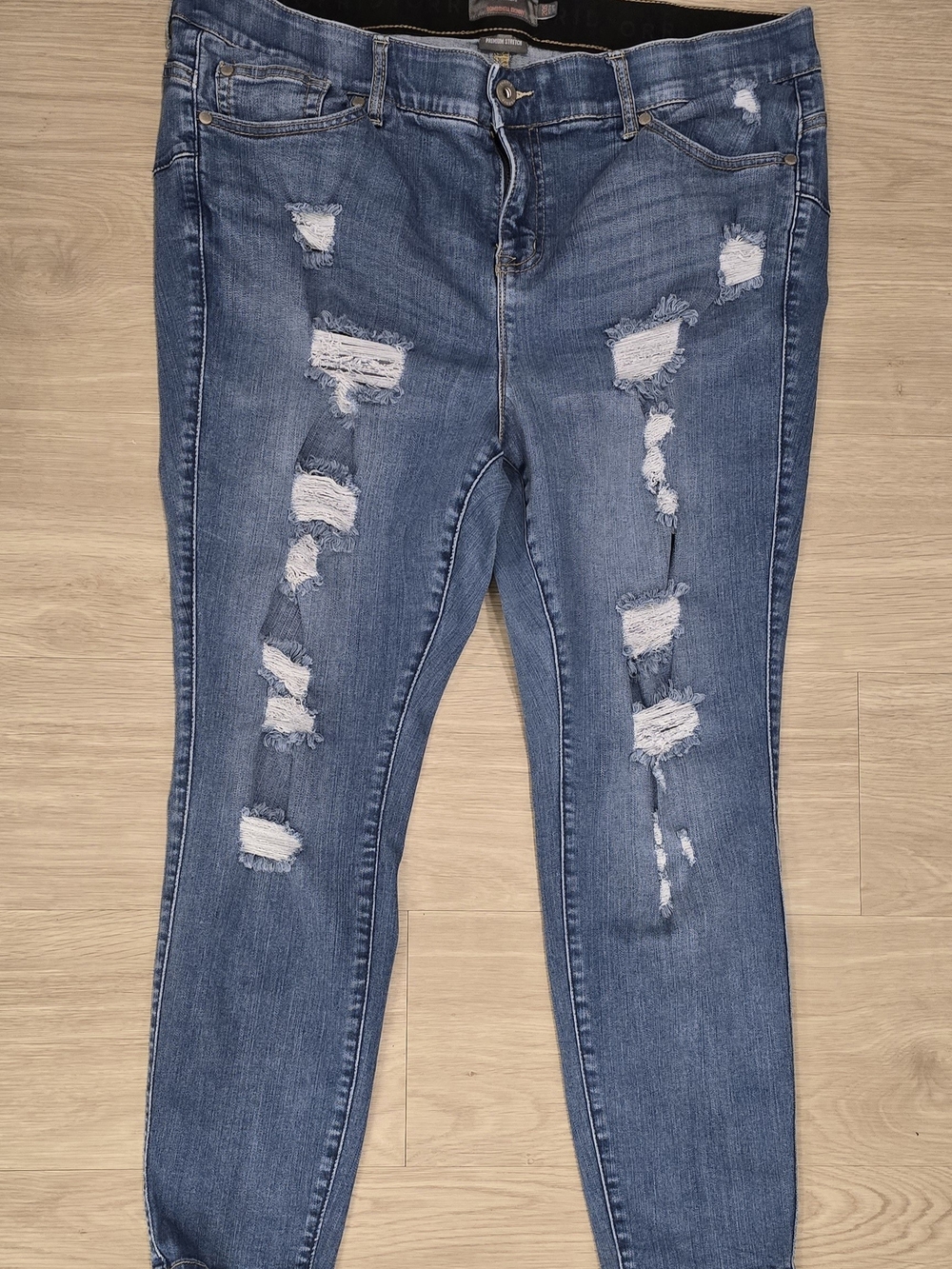 torrid Distressed Medium Blue Women’s Skinny Jeans